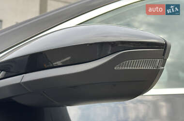 Внедорожник / Кроссовер Audi e-tron Sportback 2021 в 