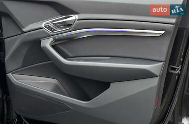 Внедорожник / Кроссовер Audi e-tron Sportback 2021 в 