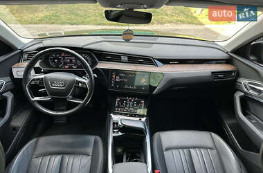 Внедорожник / Кроссовер Audi e-tron Sportback 2020 в 