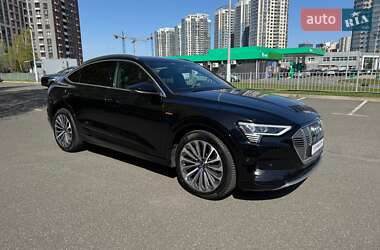 Внедорожник / Кроссовер Audi e-tron Sportback 2021 в 