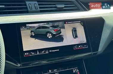 Внедорожник / Кроссовер Audi e-tron Sportback 2021 в 