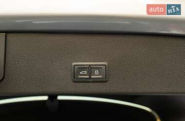 Позашляховик / Кросовер Audi e-tron Sportback 2020 в 