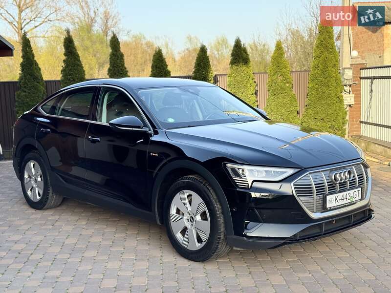 Внедорожник / Кроссовер Audi e-tron Sportback 2020 в 