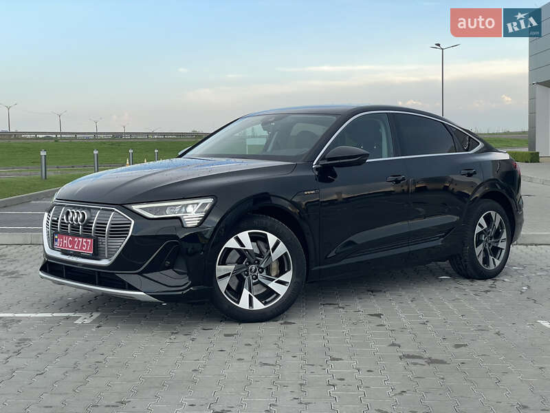 Внедорожник / Кроссовер Audi e-tron Sportback 2021 в 