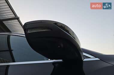 Позашляховик / Кросовер Audi e-tron Sportback 2022 в 