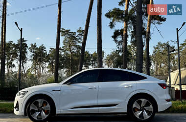 Позашляховик / Кросовер Audi e-tron Sportback 2021 в 