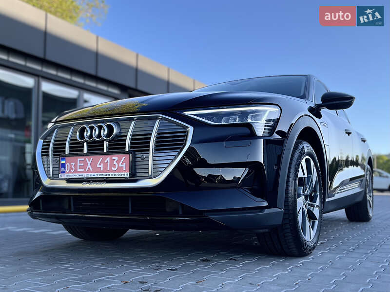 Внедорожник / Кроссовер Audi e-tron Sportback 2020 в 