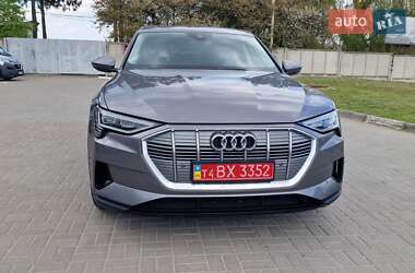 Позашляховик / Кросовер Audi e-tron Sportback 2021 в 
