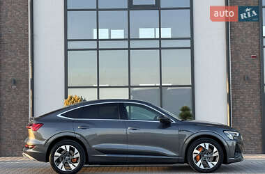 Позашляховик / Кросовер Audi e-tron Sportback 2020 в 