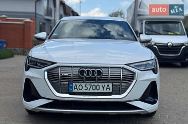 Позашляховик / Кросовер Audi e-tron Sportback 2021 в 
