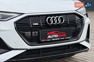 Позашляховик / Кросовер Audi e-tron Sportback 2020 в 
