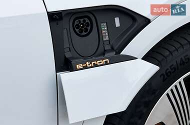 Позашляховик / Кросовер Audi e-tron Sportback 2020 в 