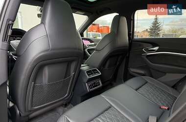 Позашляховик / Кросовер Audi e-tron Sportback 2020 в 