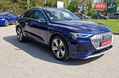 Внедорожник / Кроссовер Audi e-tron Sportback 2022 в 