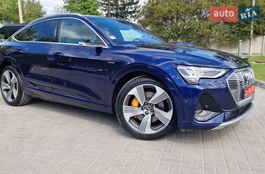Внедорожник / Кроссовер Audi e-tron Sportback 2022 в 