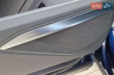 Внедорожник / Кроссовер Audi e-tron Sportback 2022 в 