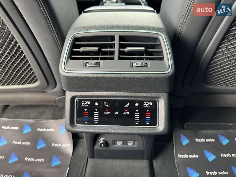 Внедорожник / Кроссовер Audi e-tron Sportback 2020 в Ровно