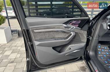 Внедорожник / Кроссовер Audi e-tron Sportback 2020 в 