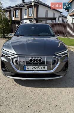 Позашляховик / Кросовер Audi e-tron Sportback 2020 в Києві