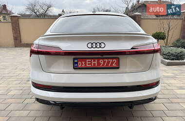 Внедорожник / Кроссовер Audi e-tron Sportback 2021 в 