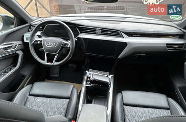 Внедорожник / Кроссовер Audi e-tron Sportback 2021 в 