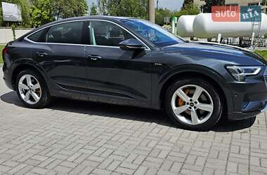 Внедорожник / Кроссовер Audi e-tron Sportback 2021 в 