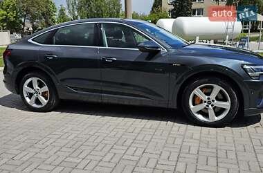 Внедорожник / Кроссовер Audi e-tron Sportback 2021 в 