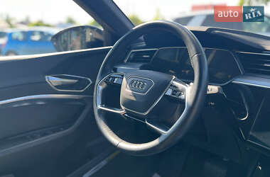 Позашляховик / Кросовер Audi e-tron Sportback 2020 в 