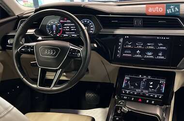 Внедорожник / Кроссовер Audi e-tron Sportback 2021 в 