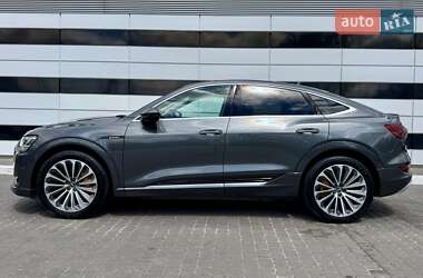 Внедорожник / Кроссовер Audi e-tron Sportback 2021 в 