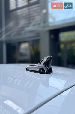 Позашляховик / Кросовер Audi e-tron Sportback 2020 в 