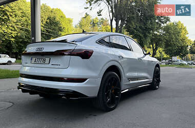 Позашляховик / Кросовер Audi e-tron Sportback 2020 в 