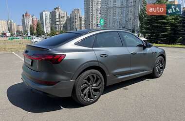 Позашляховик / Кросовер Audi e-tron Sportback 2023 в 