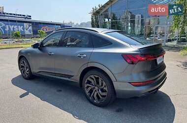 Позашляховик / Кросовер Audi e-tron Sportback 2023 в 