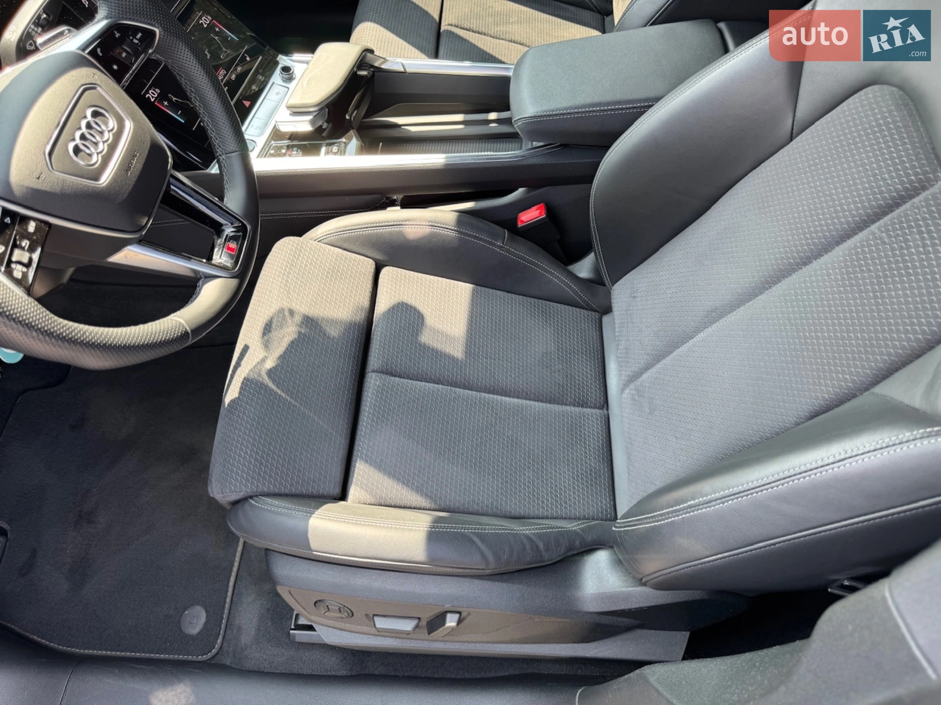 2023 Audi e-tron Sportback - мініатюра 28