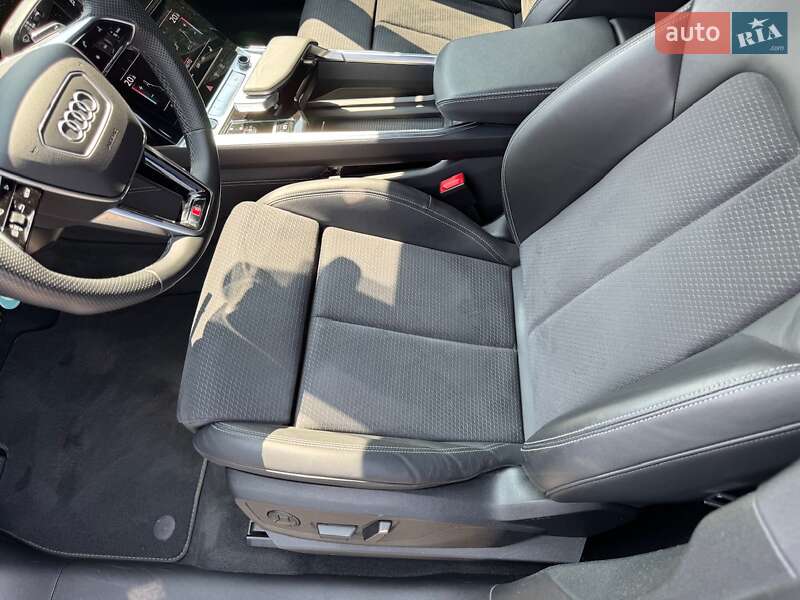Внедорожник / Кроссовер Audi e-tron Sportback 2023 в Киеве фото 28 Внедорожник / Кроссовер Audi e-tron Sportback 2023 в Киеве