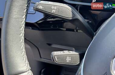 Позашляховик / Кросовер Audi e-tron Sportback 2023 в 