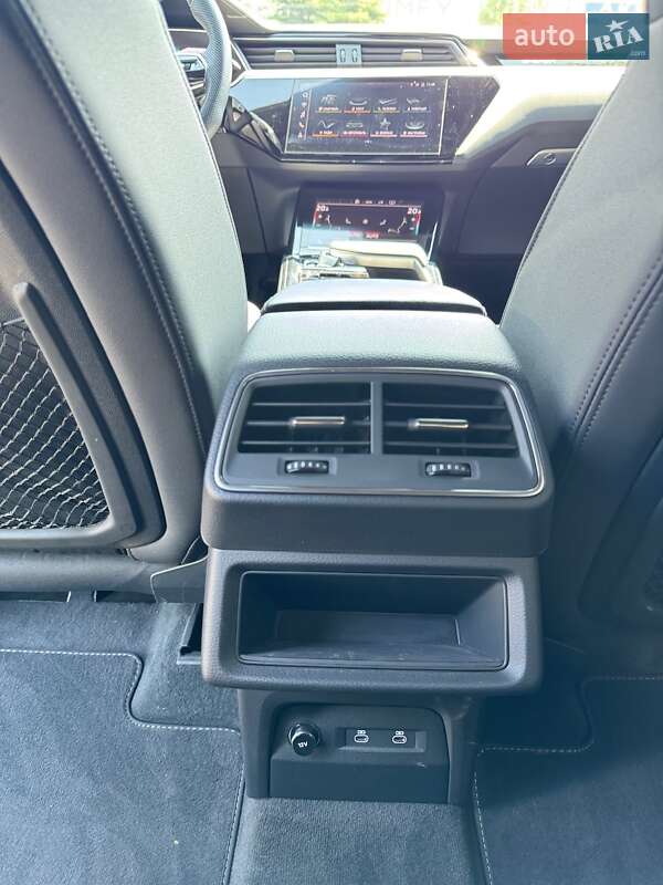 Внедорожник / Кроссовер Audi e-tron Sportback 2023 в Киеве фото 67 Внедорожник / Кроссовер Audi e-tron Sportback 2023 в Киеве