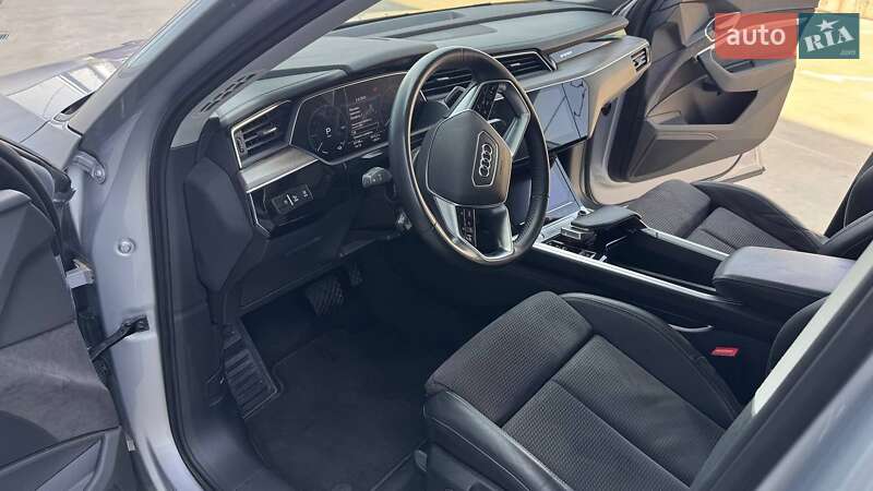 Внедорожник / Кроссовер Audi e-tron Sportback 2020 в Львове фото 30 Внедорожник / Кроссовер Audi e-tron Sportback 2020 в Львове