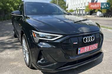Внедорожник / Кроссовер Audi e-tron Sportback 2021 в 