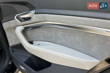 Внедорожник / Кроссовер Audi e-tron Sportback 2021 в 