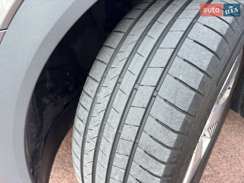 Внедорожник / Кроссовер Audi e-tron Sportback 2021 в Киеве