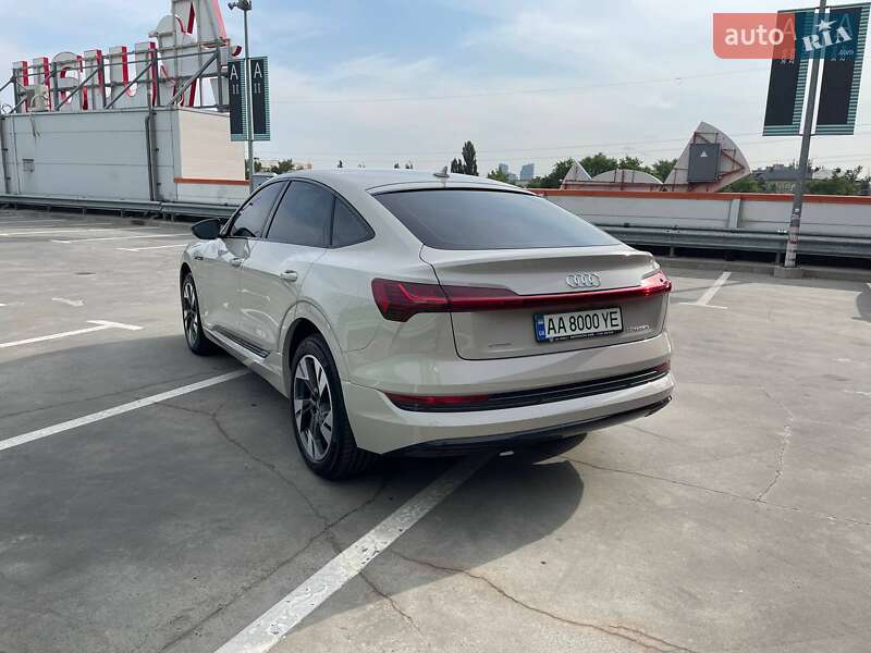 Внедорожник / Кроссовер Audi e-tron Sportback 2021 в Киеве