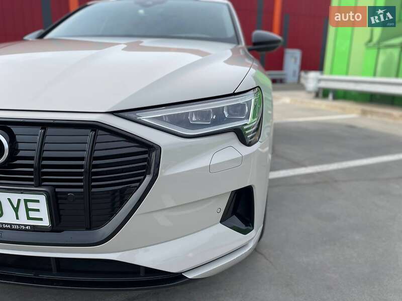Внедорожник / Кроссовер Audi e-tron Sportback 2021 в Киеве