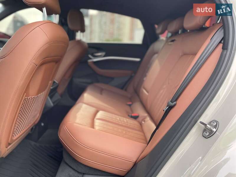 Внедорожник / Кроссовер Audi e-tron Sportback 2021 в Киеве