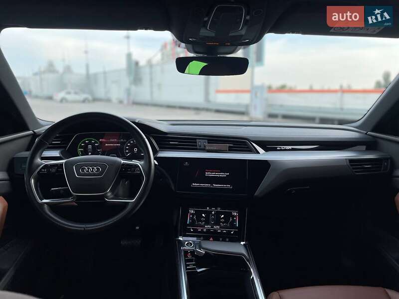 Внедорожник / Кроссовер Audi e-tron Sportback 2021 в Киеве
