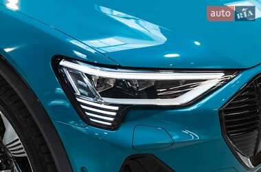 Позашляховик / Кросовер Audi e-tron Sportback 2020 в Києві