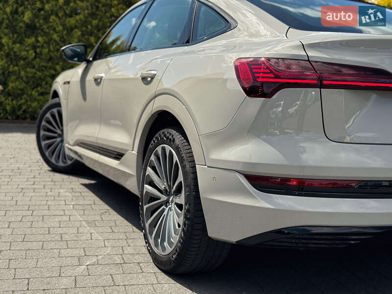 Внедорожник / Кроссовер Audi e-tron Sportback 2020 в Стрые