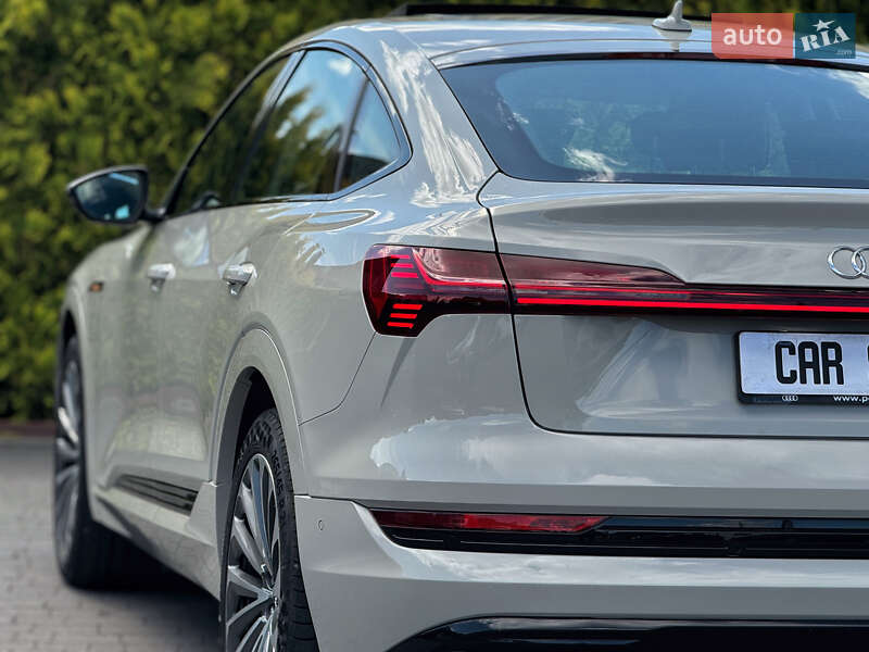 Внедорожник / Кроссовер Audi e-tron Sportback 2020 в Стрые