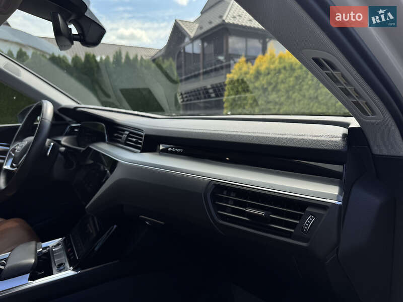 Внедорожник / Кроссовер Audi e-tron Sportback 2020 в Стрые
